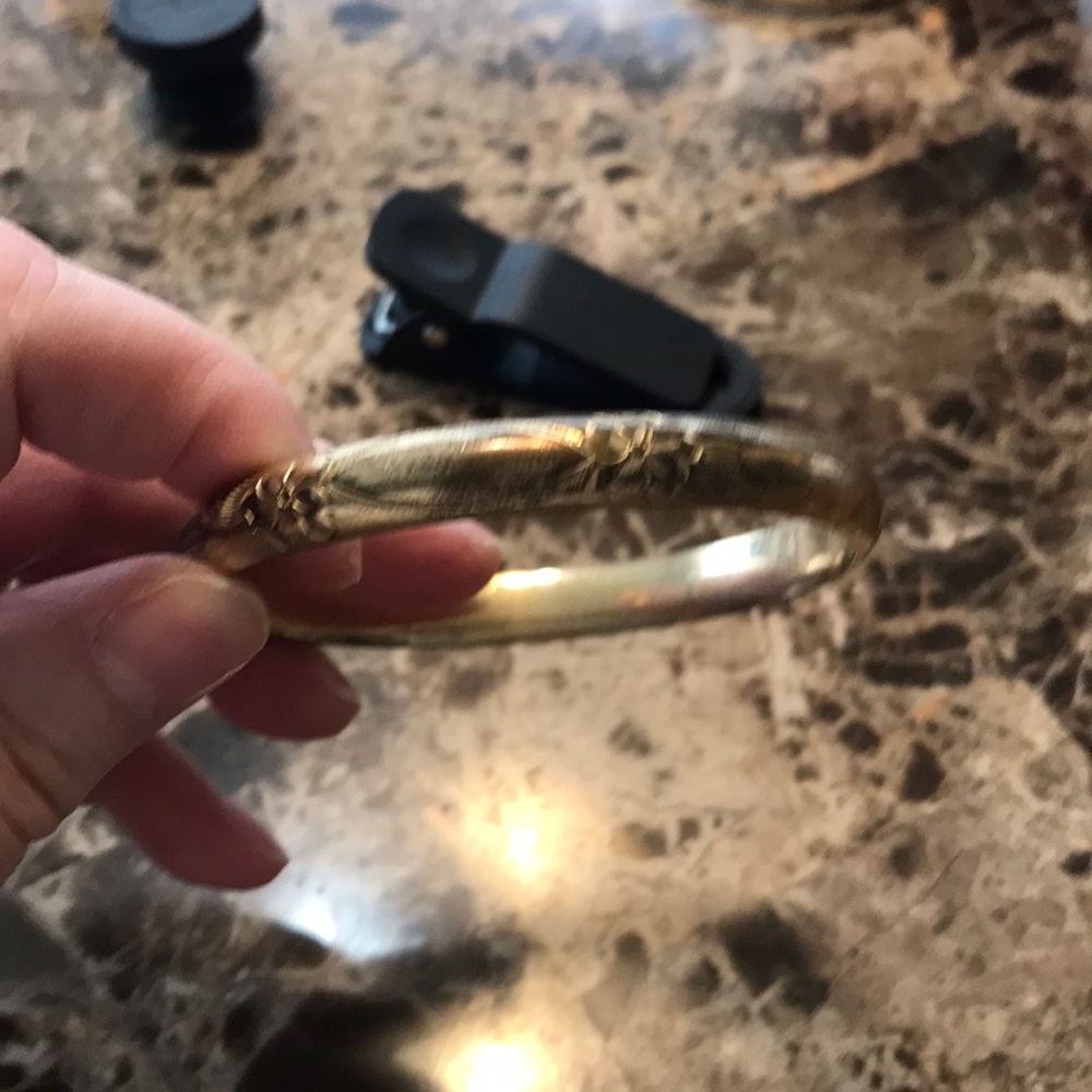 Antique gold plated bangle bracelet - Picture 3 of 8